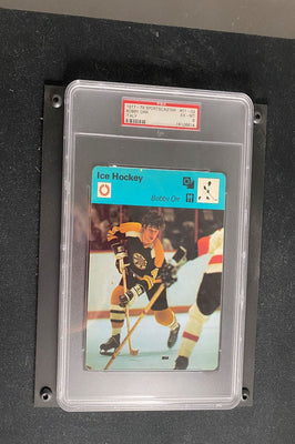 1977-1979 Sportscaster Italy #01-02 Bobby Orr - PSA 6